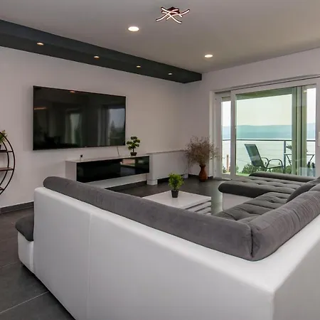 M&m Villa *
